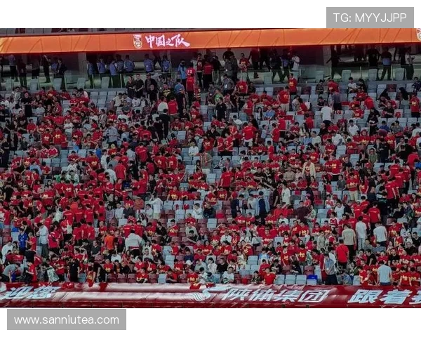 国足新星闪耀国际赛场中国队逆转取胜展现顽强拼搏精神