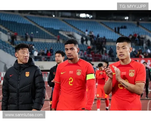 中国足球迎来新阶段 国足集训备战世预赛激战正酣