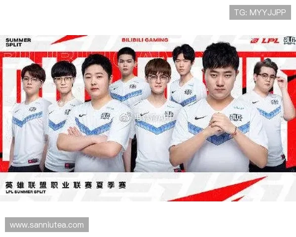 聚焦CSGORNG战队团队协作的重要性与实战策略分析